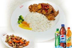 張成榮香辣雞架飯店加盟賺個不停
