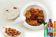 張成榮香辣雞架飯——打造適合年輕人創(chuàng)業(yè)的搶手項目