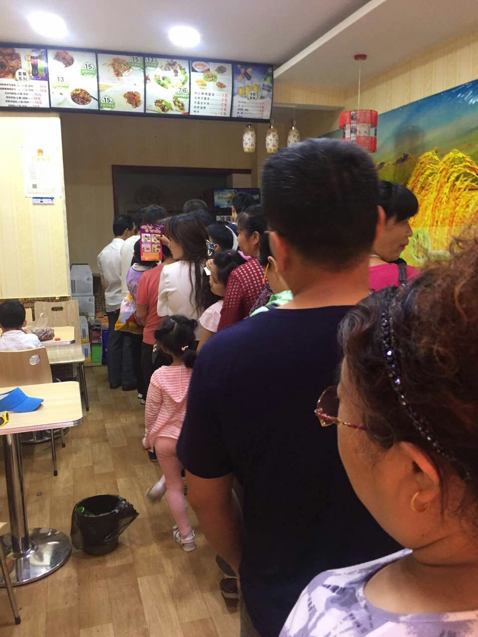 香辣雞架飯濰坊奎文區(qū)四方路店