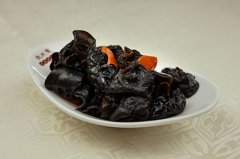 投資選擇張成榮香辣雞架飯加盟 圓你致富愿望